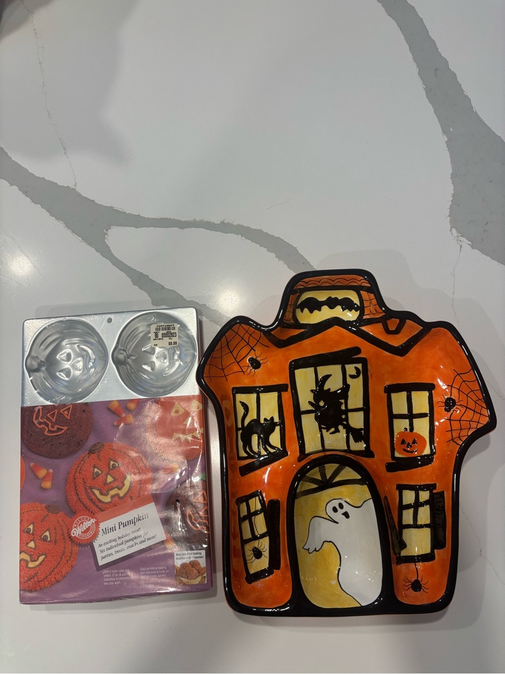 Halloween Haunted House Chip n Dip Dish & Pumpkin Baking Molds…